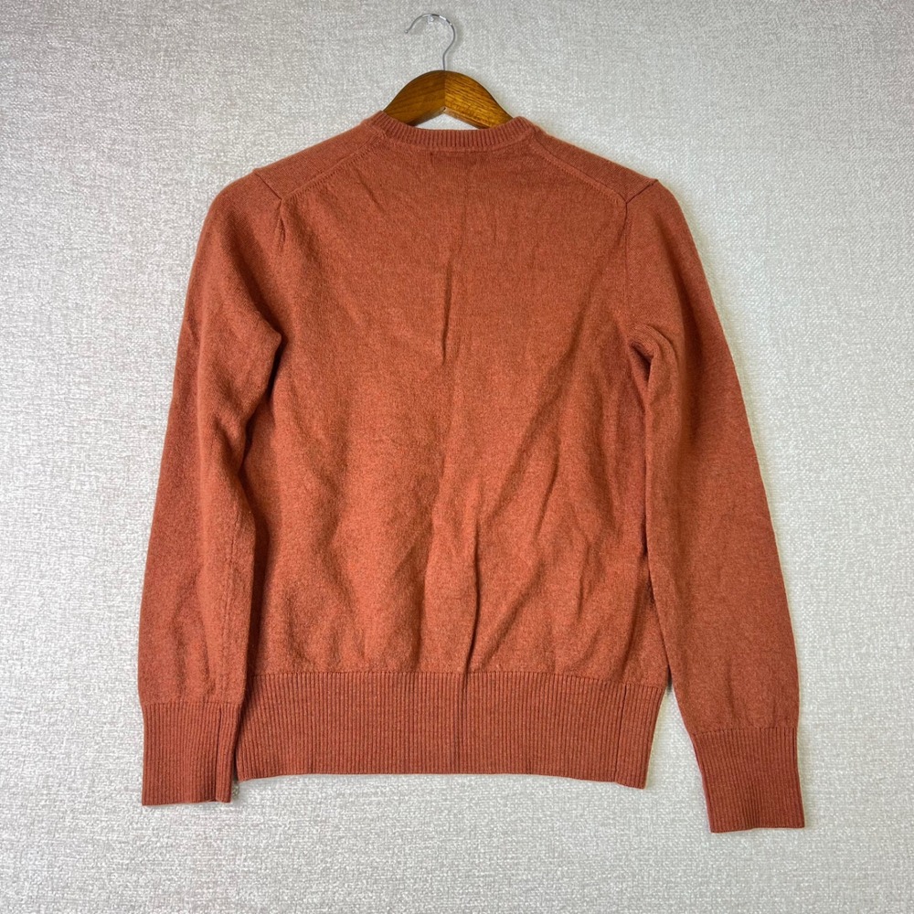 Banana Republic Extra Fine Merino Wool V-Neck Sweater Rust Orange Womens Medium - Picture 2 of 7